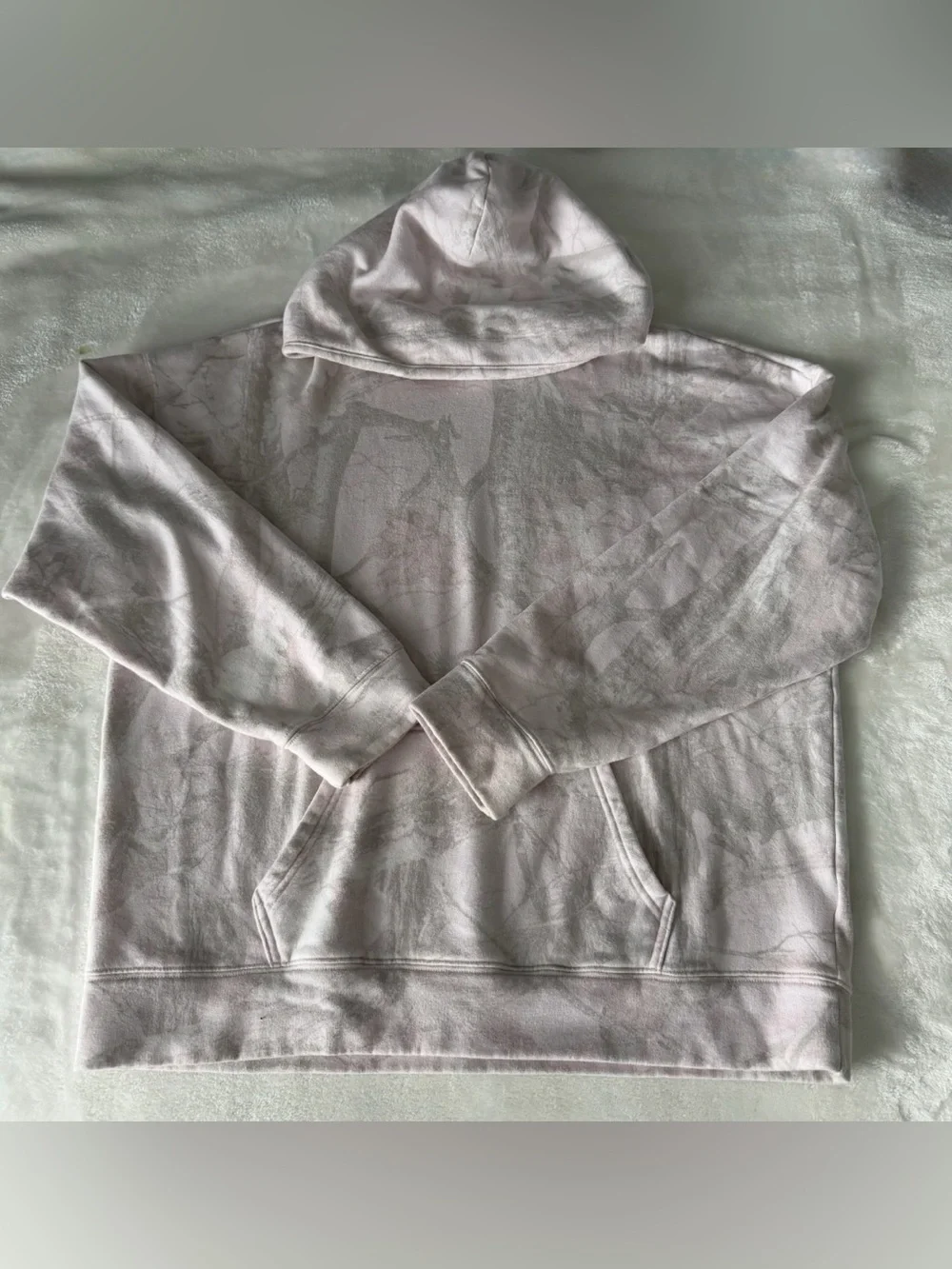 pink camo Hollister hoodie